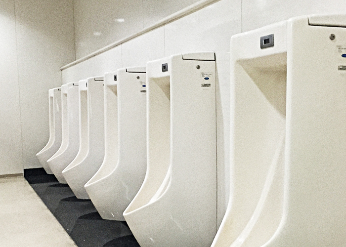 トイレ清掃のイメージ
